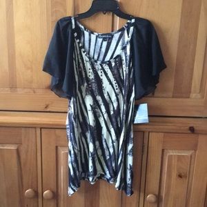 Blacks & beige ladies flowy blouse NWT size M